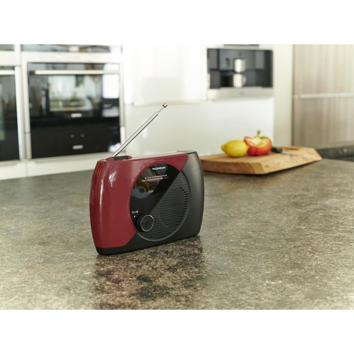 Radio portable FM analogique THOMSON RT353 - double alimentation - compacte - noir