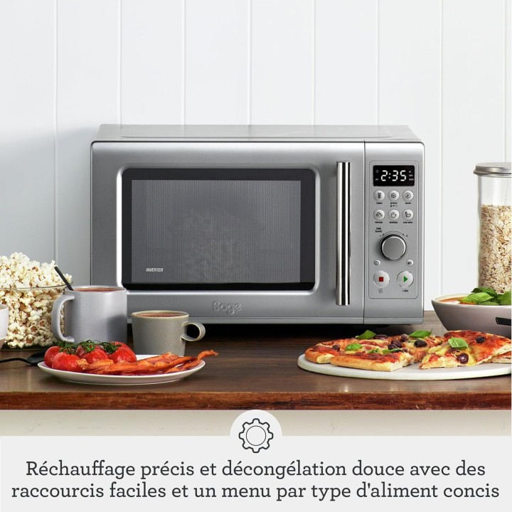 Micro-ondes compact Sage Soft Close 25L - Fonctionnement silencieux, sécurité enfant, argent