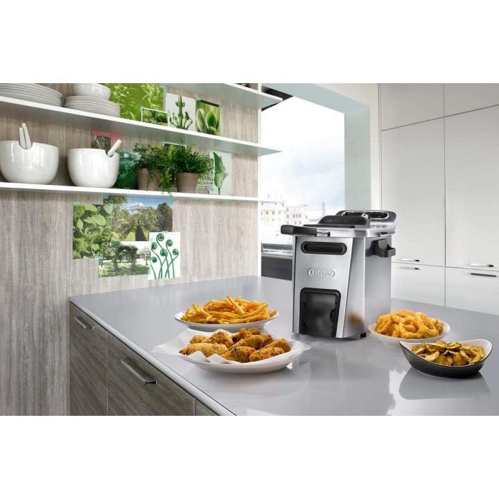 Friteuse inox De'Longhi PremiumFry 1,5 kg - Zone froide Easy Clean 3200W