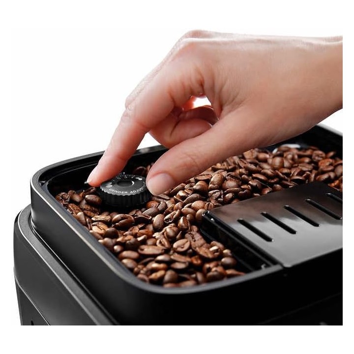 Machine à expresso automatique De'Longhi Magnifica Evo - 5 boissons, LatteCrema, chrome