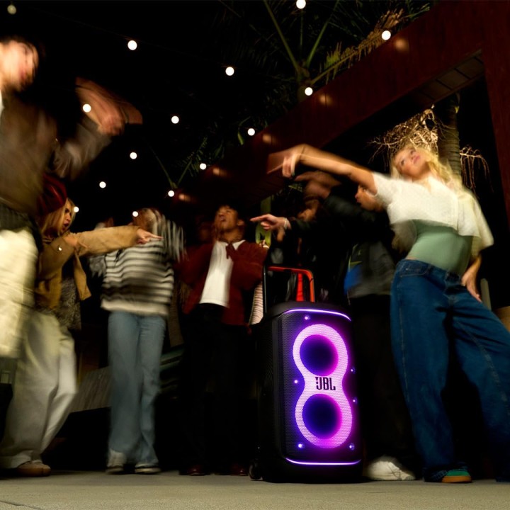 Enceinte Bluetooth portable karaoké JBL PartyBox 520 - 2 micros sans fil - basses puissantes