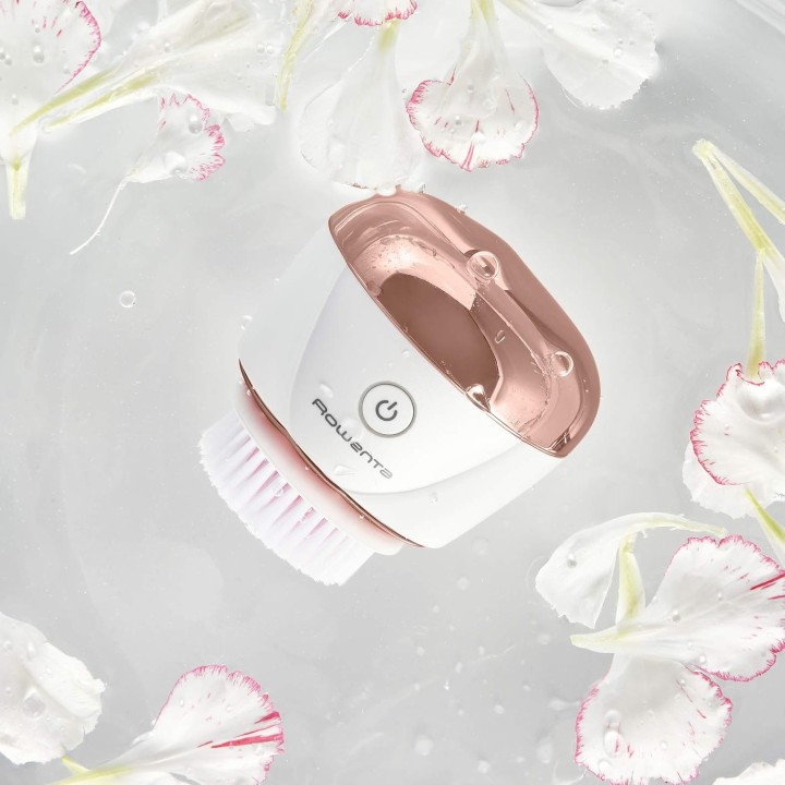 Brosse nettoyante visage éclat - Routine 1 minute Rowenta - 2 embouts - Utilisable sous l'eau