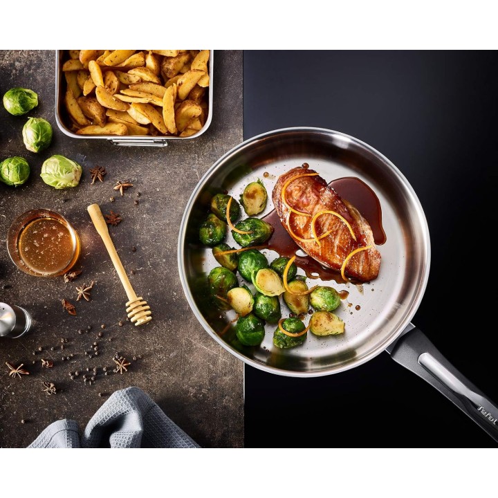 Poêle inox 28 cm Tefal Emotion – Base épaisse, diffusion homogène, poignée robuste