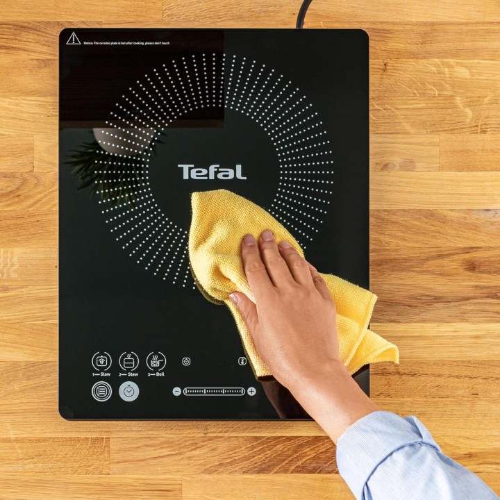 Plaque à induction portable Tefal - 6 programmes, compacte 45 mm, 2100 W, tactile
