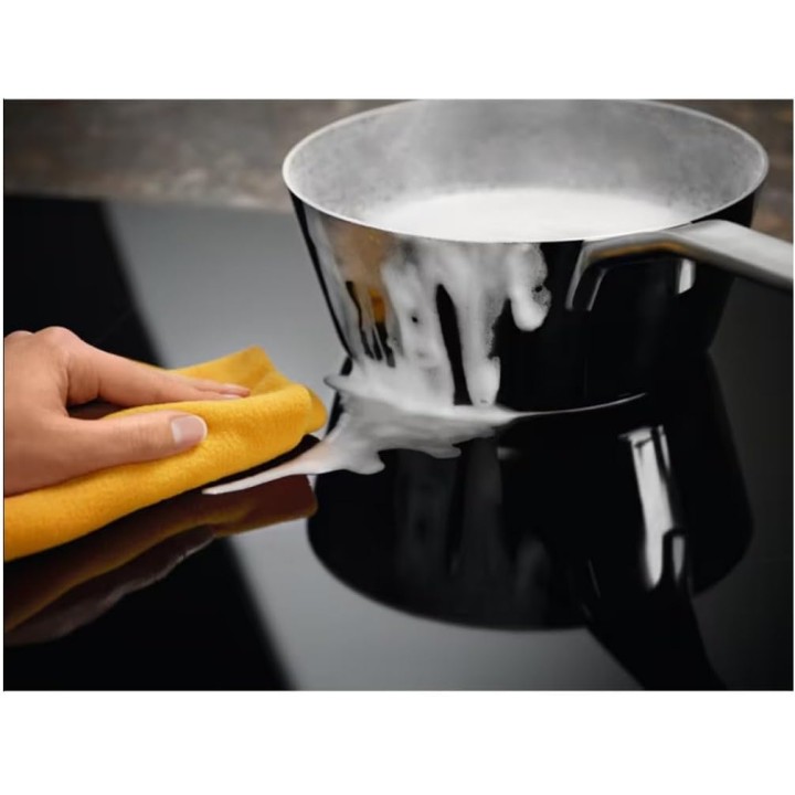 Table de cuisson induction 60 cm 3 foyers verre noir ELECTROLUX commandes tactiles