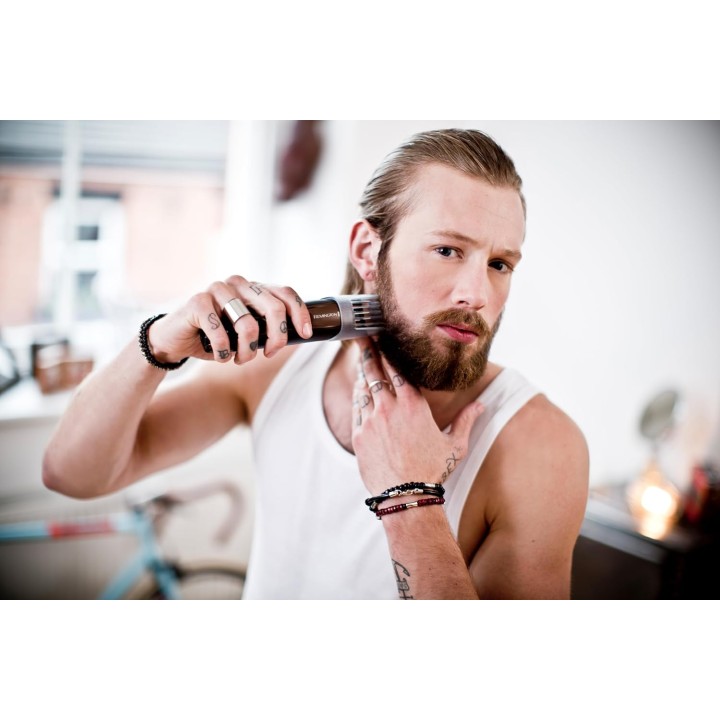 Tondeuse barbe Remington MB4046 - Lames titane, sabots réglables, accessoires inclus