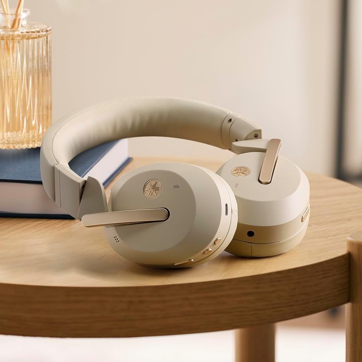 Casque sans fil Bluetooth Yamaha YH-E700B - ANC, autonomie 32h, over-ear beige