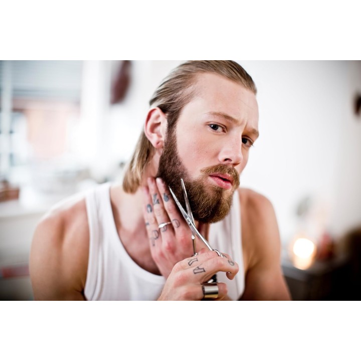 Tondeuse barbe Remington MB4046 - Lames titane, sabots réglables, accessoires inclus