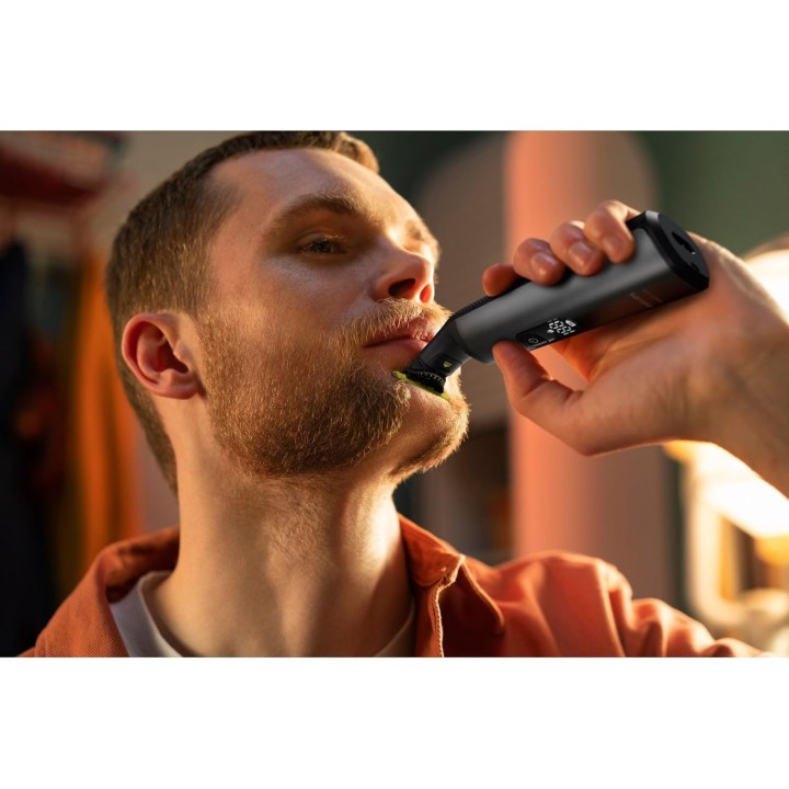 Tondeuse barbe Philips OneBlade Pro QP6651/61 - Wet & Dry inox gris